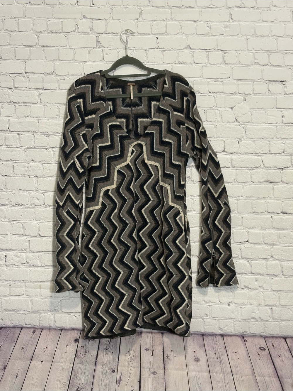 Zigzag Pattern Black & Gray Sweater Dress